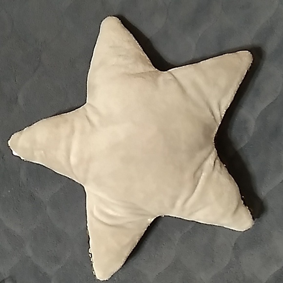 Christmas decorations and star pillow - Picture 5 of 5
